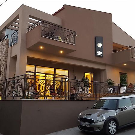 Aloe Apartments Амоляни Екстериор снимка